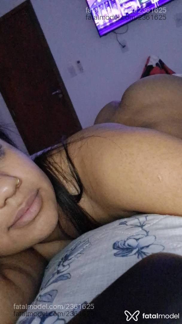 Acompanhante mulher morena (o) de olhos castanhos - Giovanna Dávila
