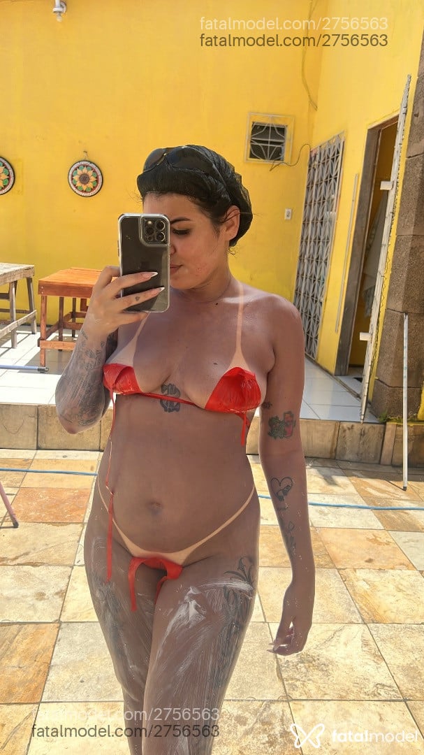 Acompanhante mulher morena (o) de olhos pretos - Raiza Alvez Acompanhante mulher morena (o) de olhos pretos - Raiza Alvez