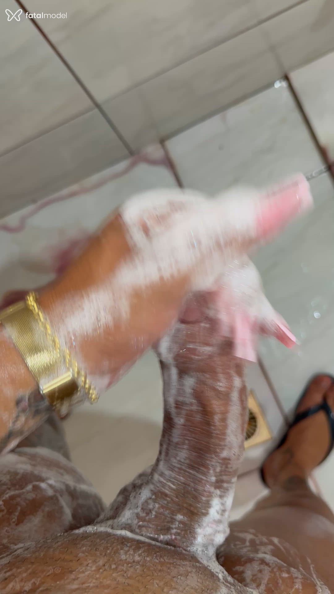 Acompanhante travesti com cabelo colorido de olhos castanhos em Rondonópolis Acompanhante travesti com cabelo colorido de olhos castanhos em Rondonópolis - Bianca Ribeiro