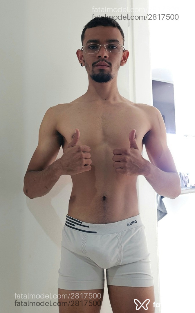 Acompanhante homem morena (o) de olhos castanhos em São Paulo - David