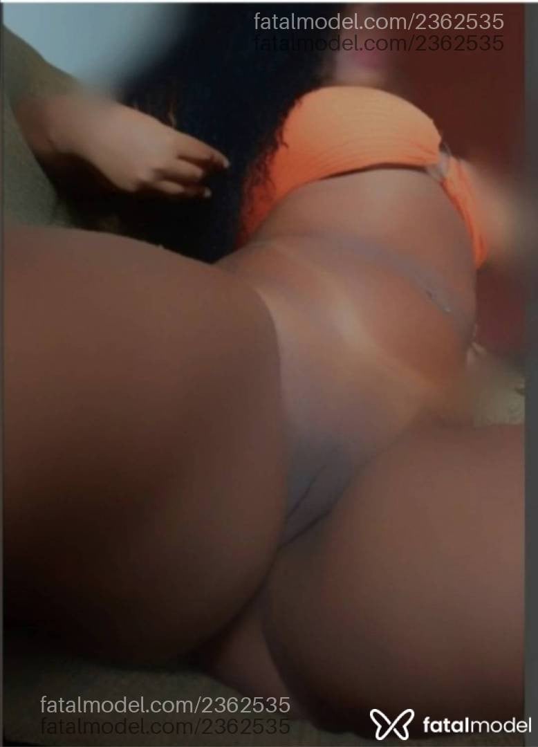 Acompanhante mulher com cabelo castanho de olhos castanhos em Lorena - Raquel