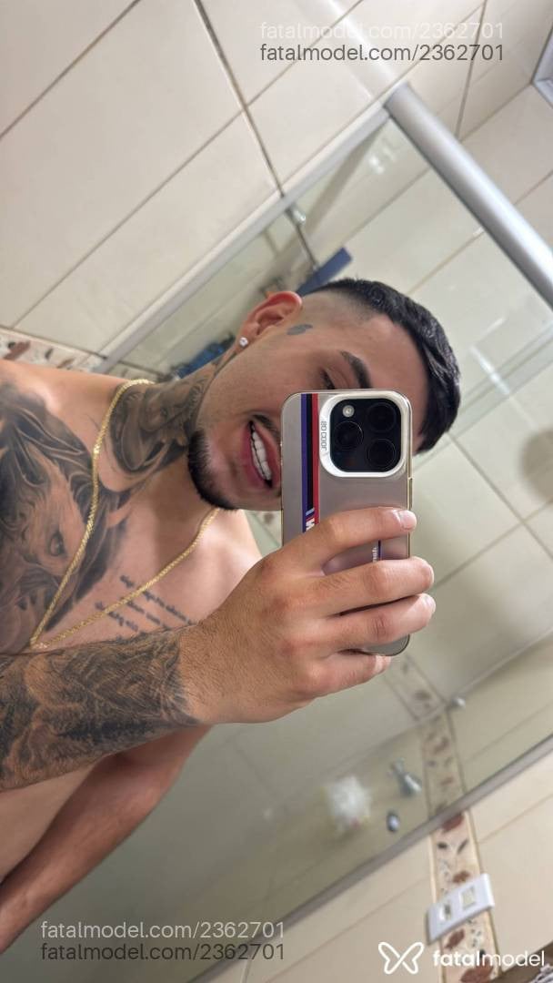 Acompanhante homem com cabelo castanho de olhos castanhos em Porto Alegre - Pedro
