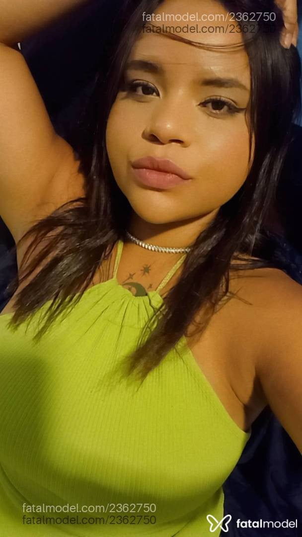 Acompanhante mulher com cabelo castanho de olhos castanhos - Zaya