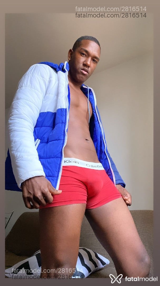 Acompanhante homem morena (o) de olhos pretos em Curitiba - Pretodot