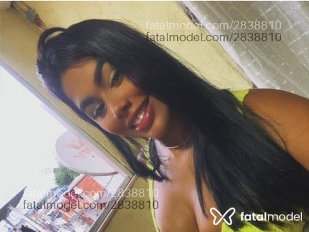 Acompanhante mulher morena (o) de olhos castanhos - Mirella Acompanhante mulher morena (o) de olhos castanhos - Mirella
