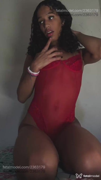 Acompanhante mulher trans loira (o) de olhos castanhos em Cuiabá - Nicolle Martins