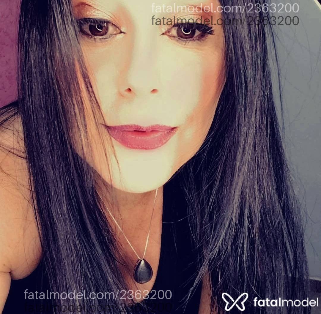 Acompanhante mulher morena (o) de olhos castanhos - Ravenne