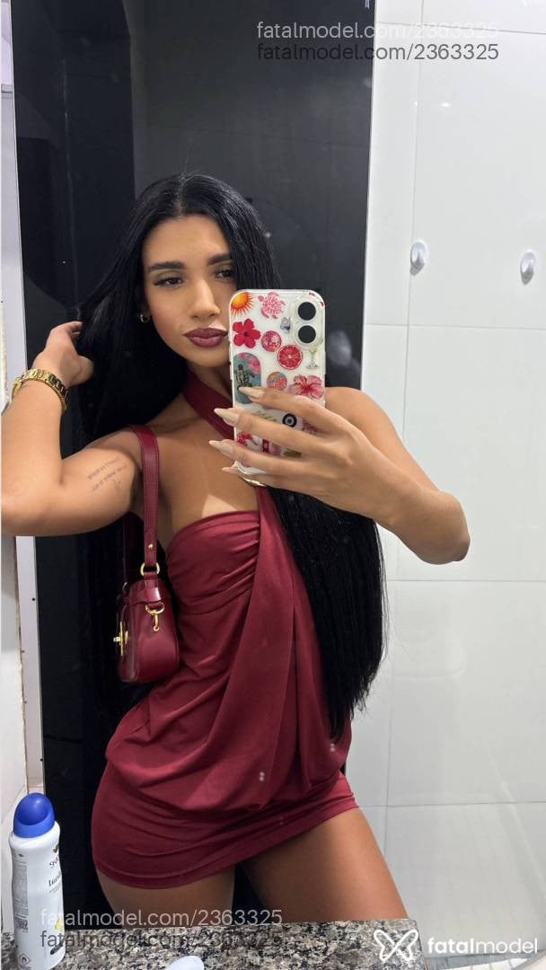 Acompanhante mulher morena (o) de olhos pretos - Manu Acompanhante mulher morena (o) de olhos pretos - Manu