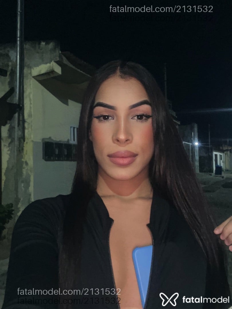 Acompanhante mulher trans morena (o) de olhos castanhos em Aracaju Acompanhante mulher trans morena (o) de olhos castanhos em Aracaju - Gabby Ferraz