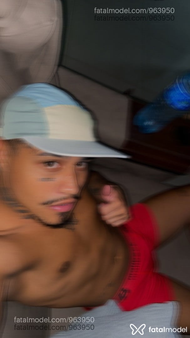 Acompanhante homem morena (o) de olhos castanhos em São Paulo Acompanhante homem morena (o) de olhos castanhos em São Paulo - Lucas
