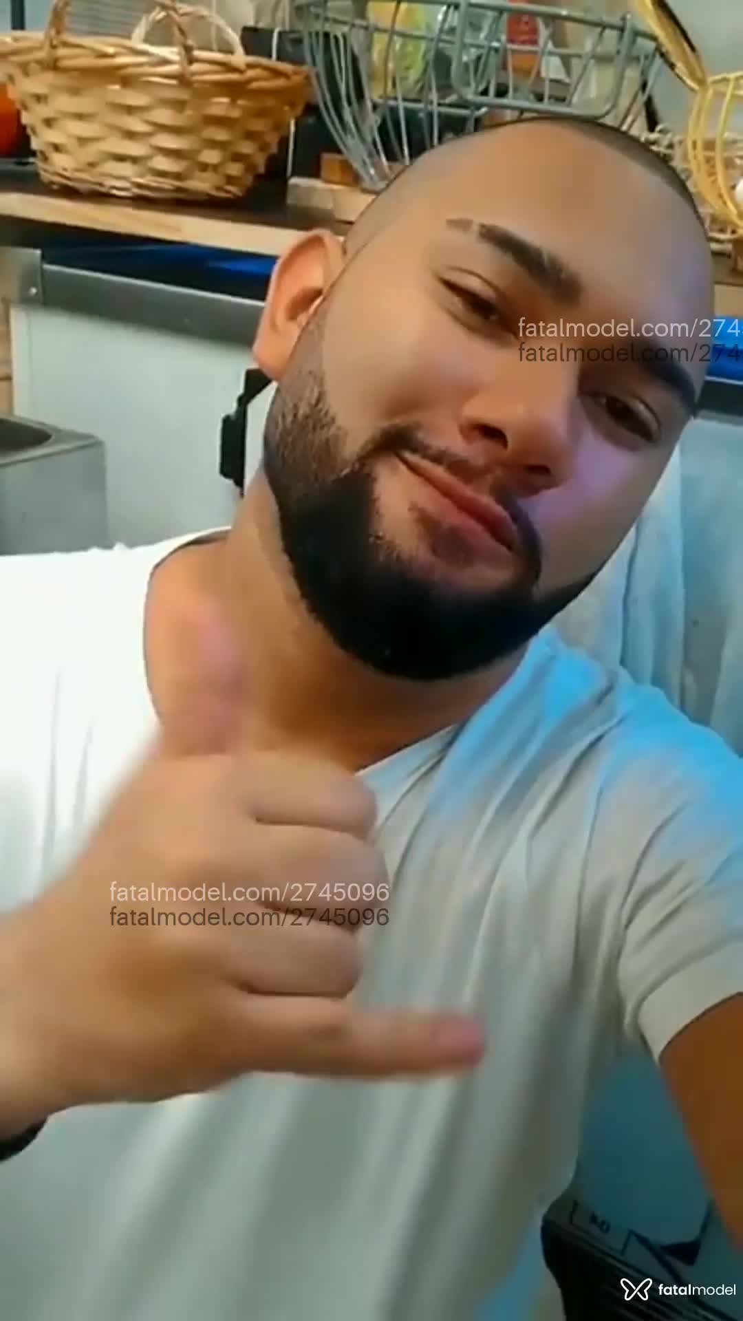 Acompanhante homem morena (o) de olhos castanhos em Rio de Janeiro - Dante Marques