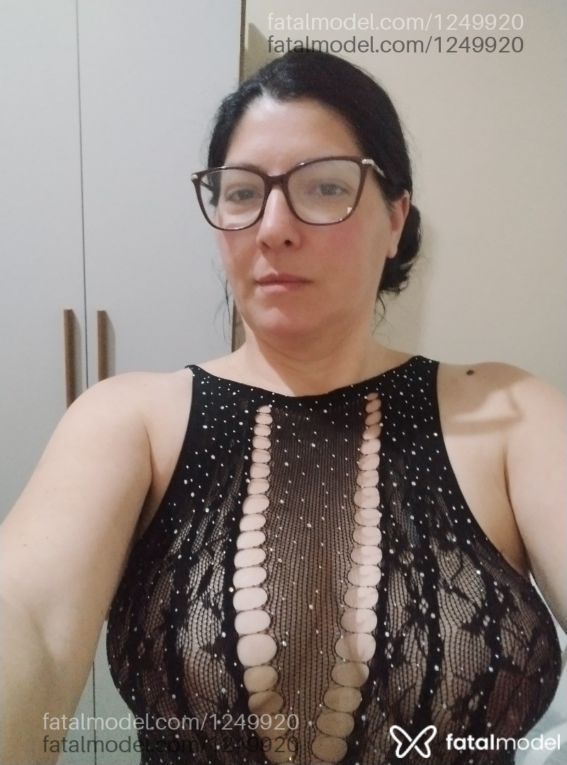 Acompanhante mulher com cabelo castanho de olhos pretos em Rio Grande - Talissa