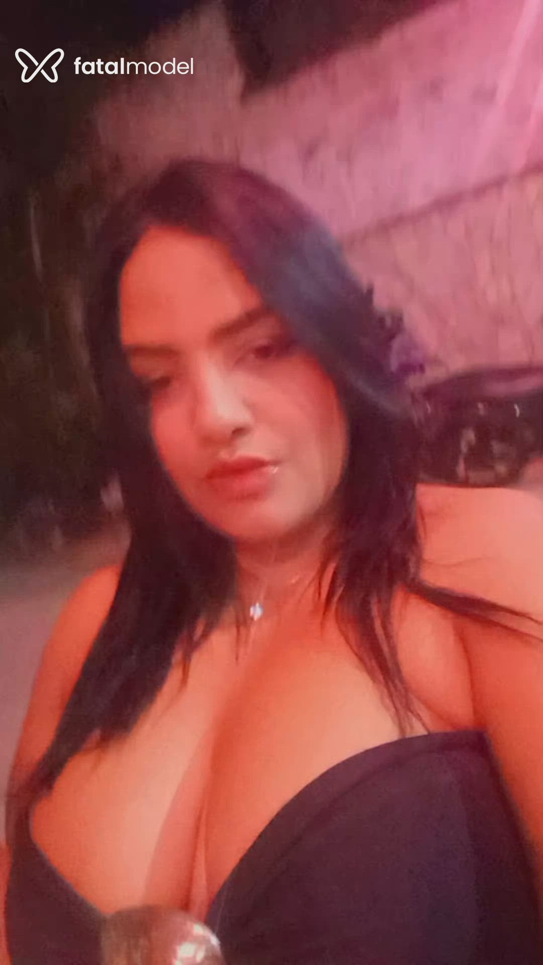 Acompanhante mulher com cabelo castanho de olhos mel em Brusque - Bruna