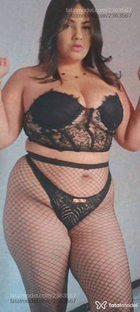 Acompanhante mulher com cabelo castanho de olhos mel - Bruna