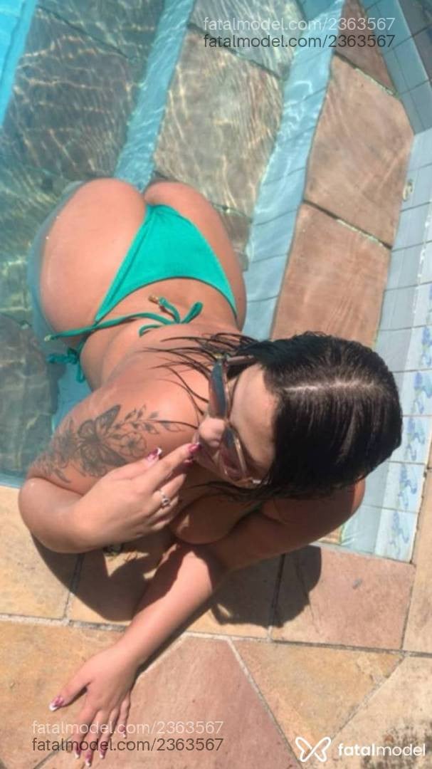 Acompanhante mulher com cabelo castanho de olhos mel - Bruna