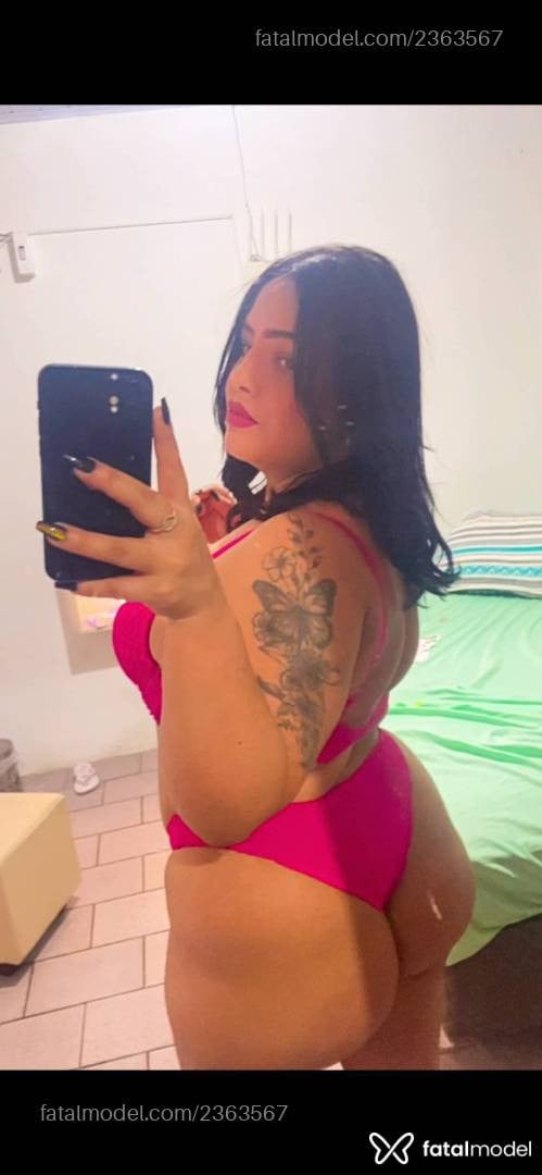 Acompanhante mulher com cabelo castanho de olhos mel - Bruninha