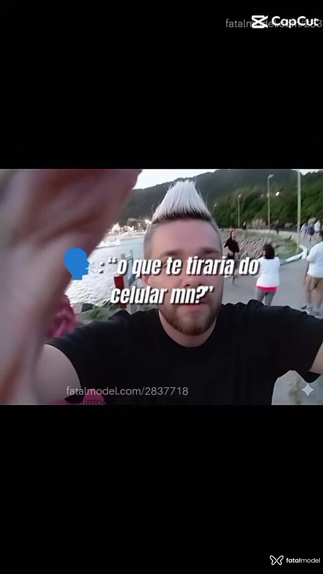 Acompanhante homem com cabelo colorido de olhos verdes em Porto Alegre - Ozzy