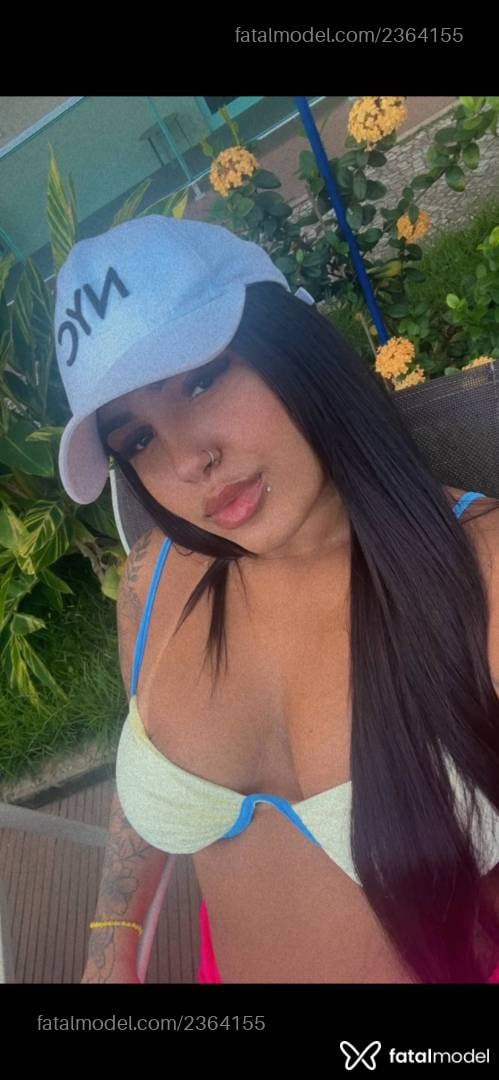 Acompanhante mulher morena (o) de olhos castanhos - Bia Lins