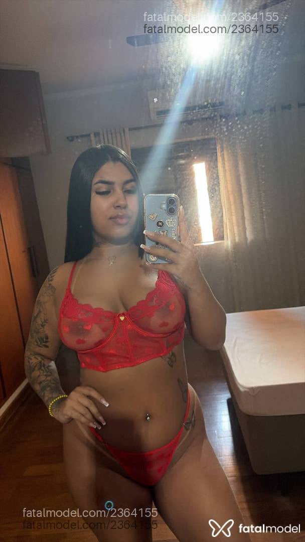 Acompanhante mulher morena (o) de olhos castanhos - Bia Lins