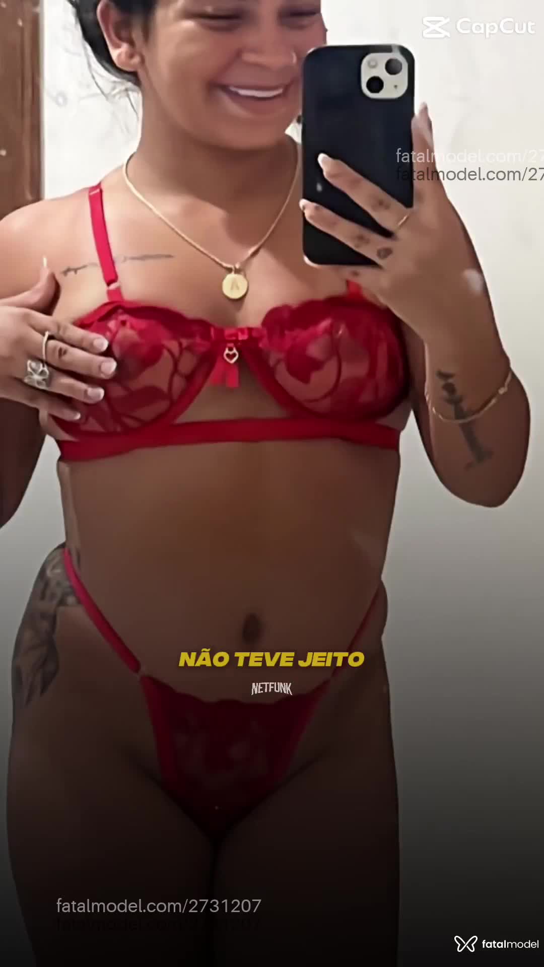 Acompanhante mulher morena (o) de olhos mel em Salgueiro Acompanhante mulher morena (o) de olhos mel em Salgueiro - Arielly