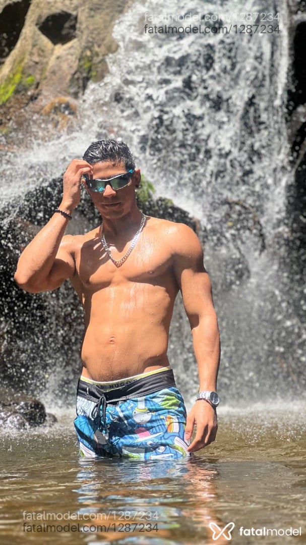 Acompanhante homem morena (o) de olhos castanhos em Fortaleza - Rafael Maldonado