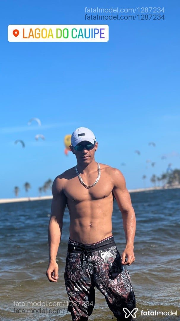 Acompanhante homem morena (o) de olhos castanhos em Fortaleza - Rafael Maldonado
