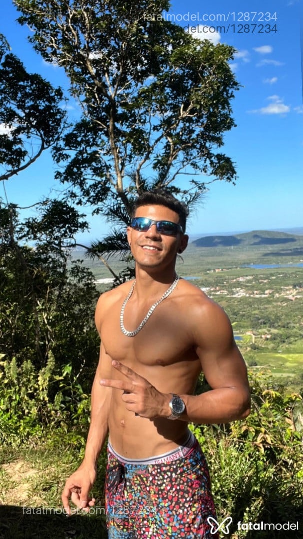 Acompanhante homem morena (o) de olhos castanhos em Fortaleza - Rafael Maldonado