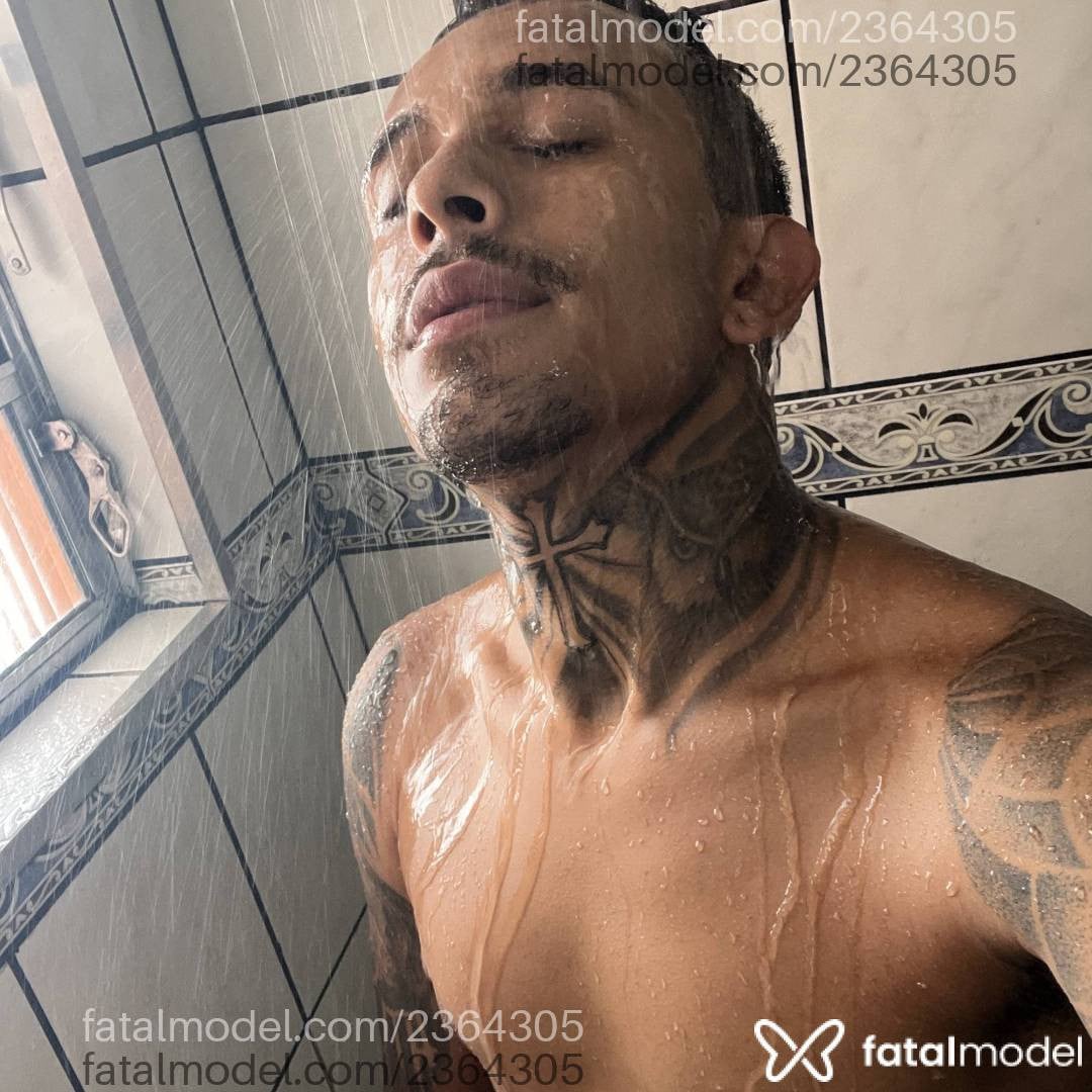 Acompanhante homem morena (o) de olhos mel em São Paulo Acompanhante homem morena (o) de olhos mel em São Paulo - Lucas