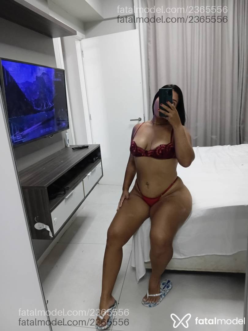 Acompanhante mulher morena (o) de olhos verdes em Salvador - Aline