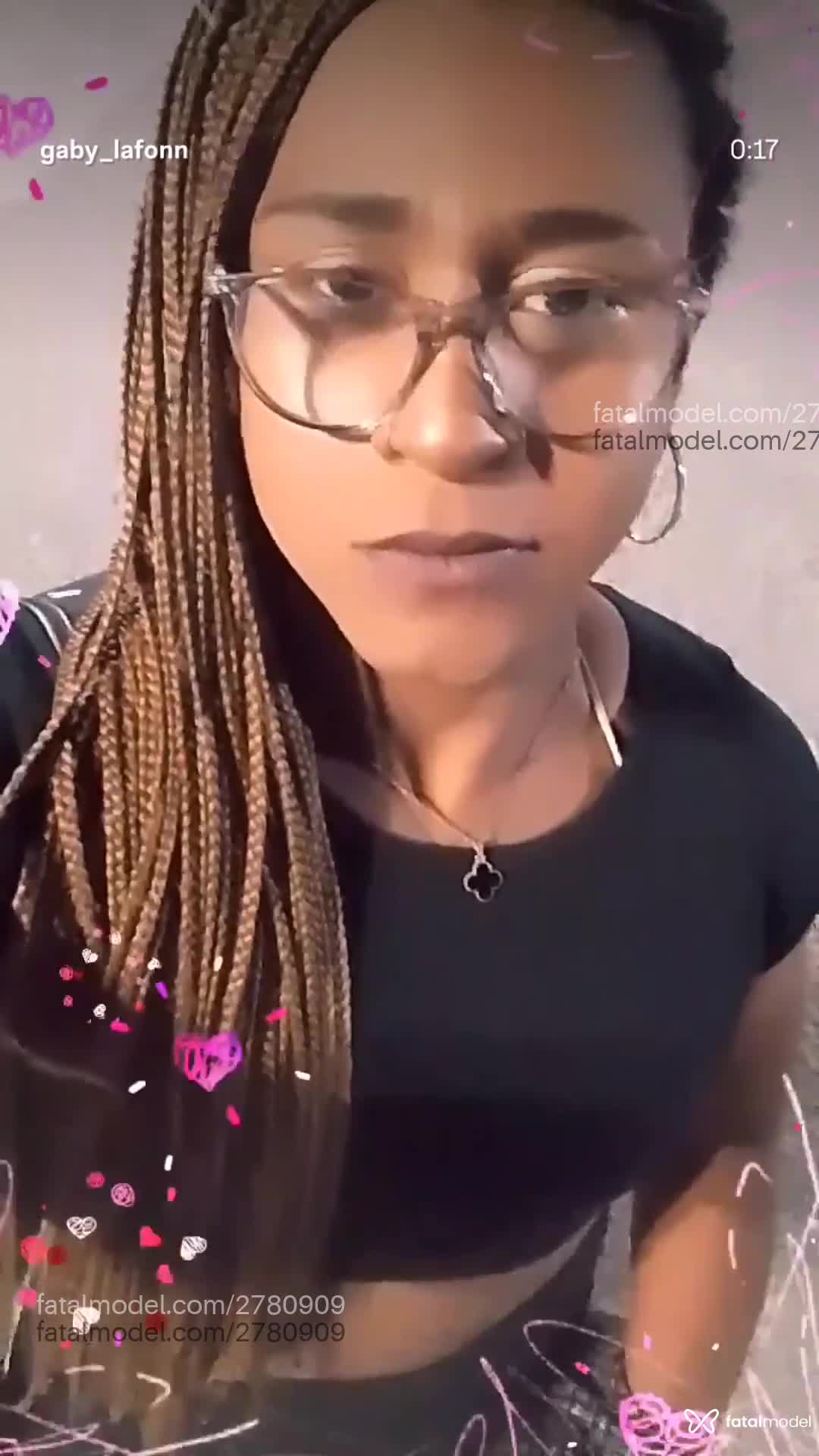 Acompanhante mulher com cabelo castanho de olhos castanhos em Itajaí - Gabilafonn