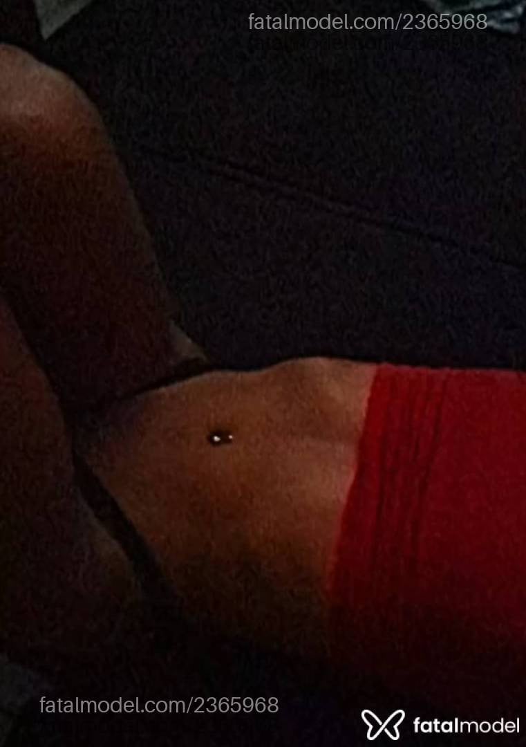 Acompanhante mulher trans com cabelo castanho de olhos castanhos em Rio de Janeiro - Marcella