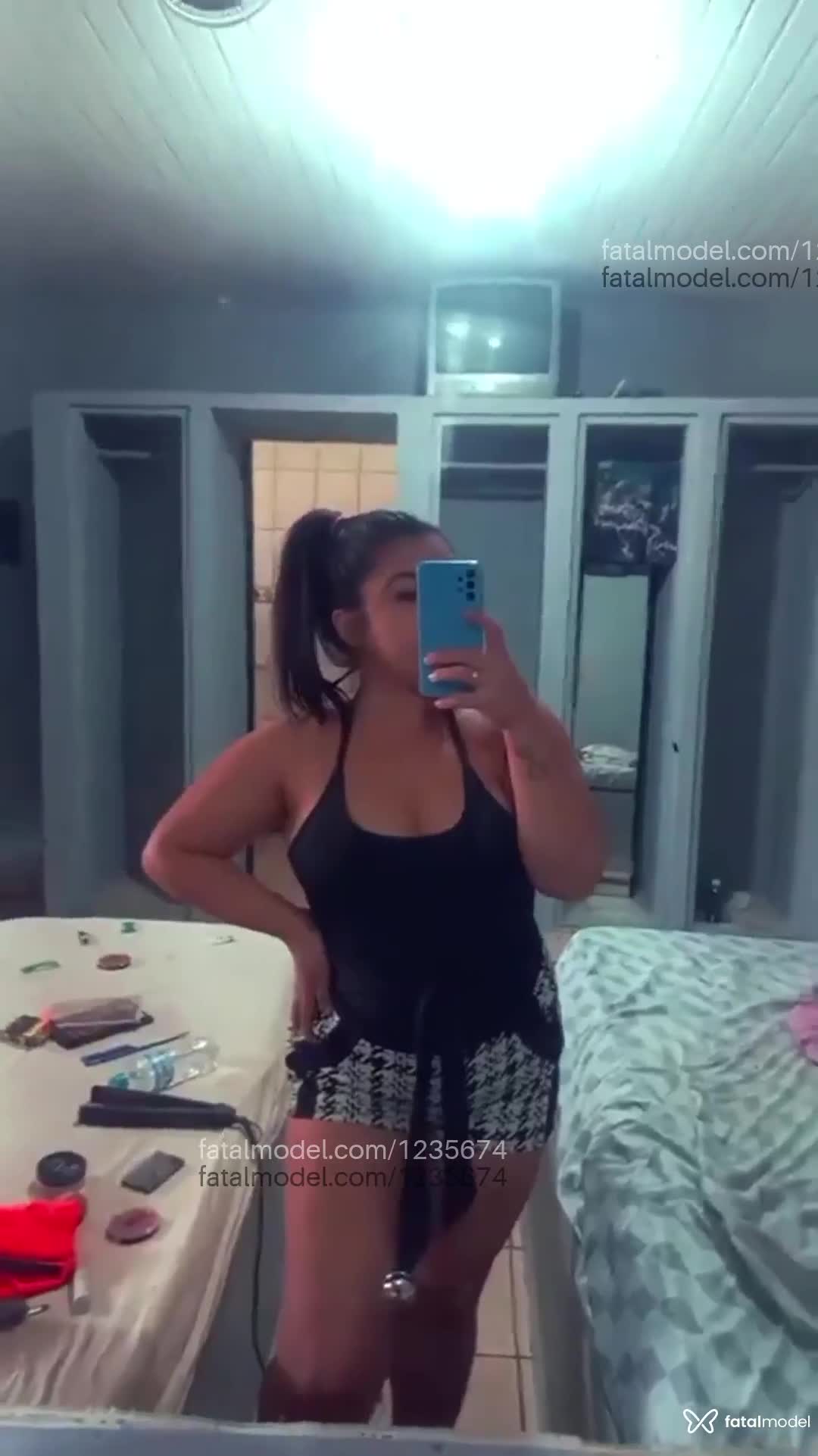 Acompanhante mulher com cabelo castanho de olhos castanhos em Joinville - Bea