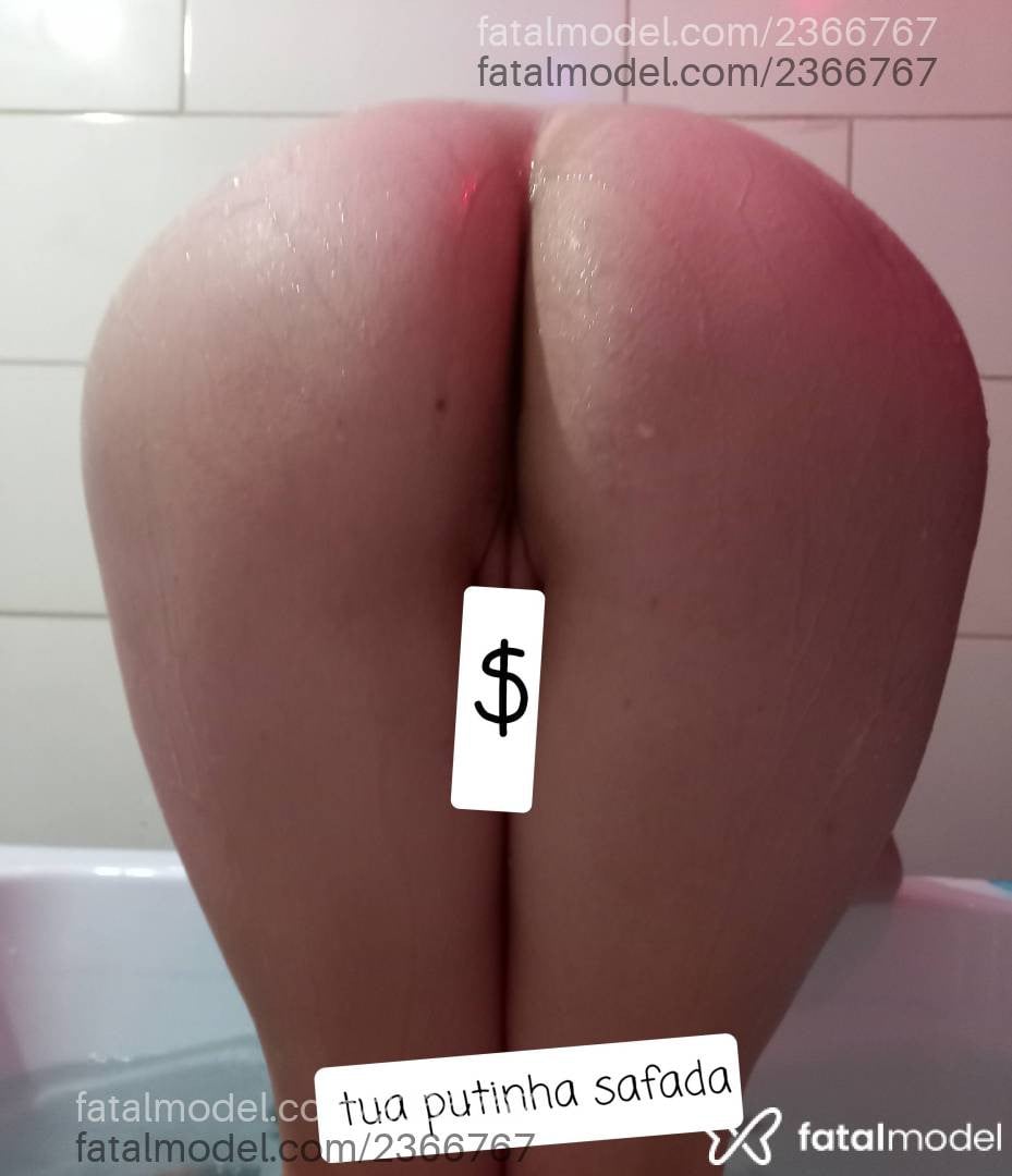 Acompanhante mulher loira (o) de olhos castanhos - Manu