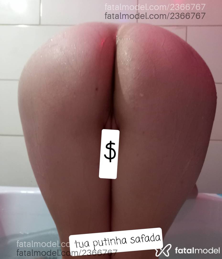Acompanhante mulher loira (o) de olhos castanhos - Manu