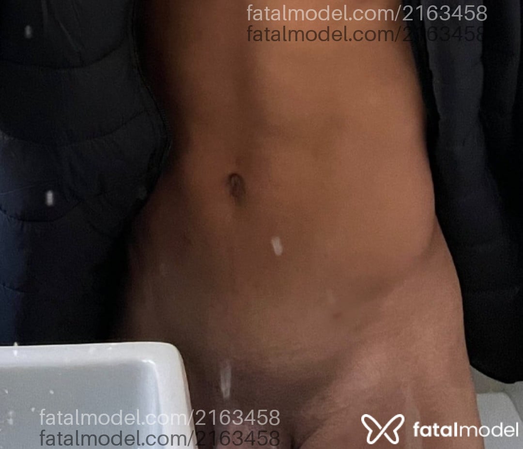 Acompanhante homem morena (o) de olhos pretos em Divinópolis Acompanhante homem morena (o) de olhos pretos em Divinópolis - Mineiro