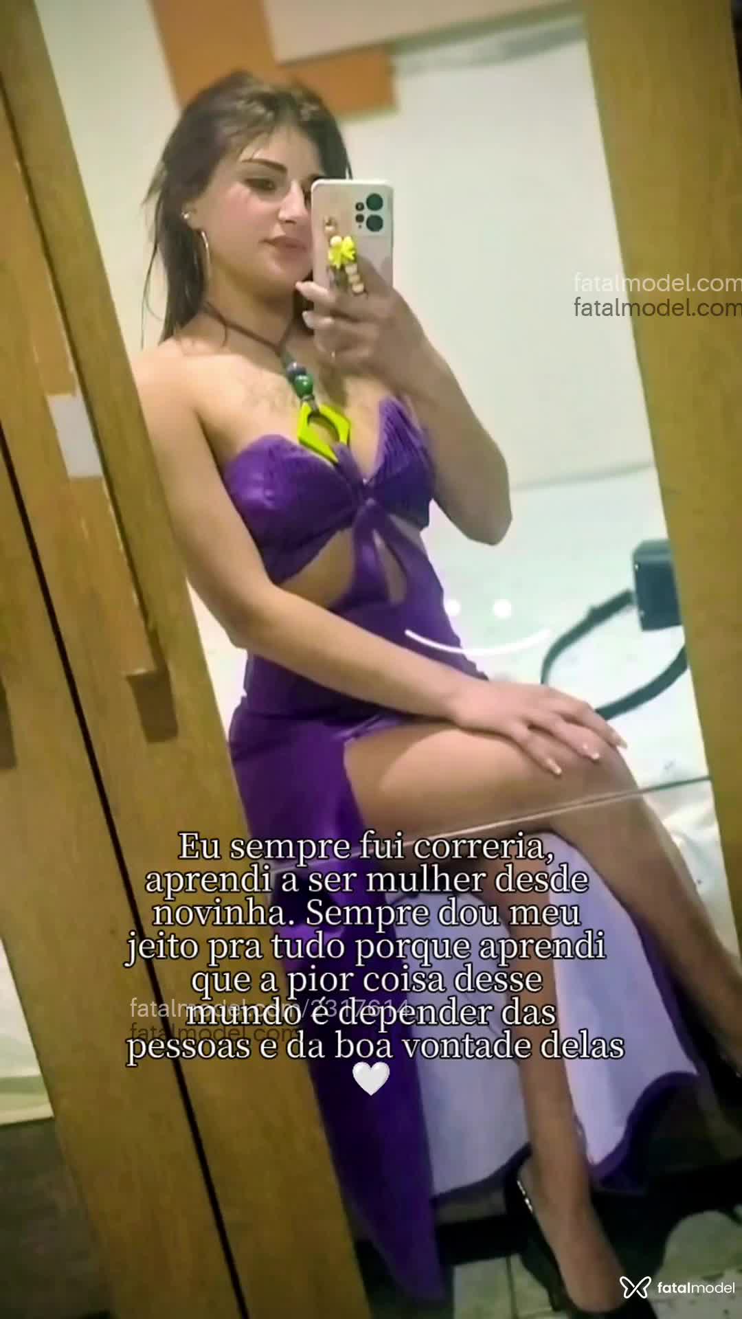 Acompanhante mulher ruiva (o) de olhos castanhos em Guarapuava Acompanhante mulher ruiva (o) de olhos castanhos em Guarapuava - Ayla Martinelly