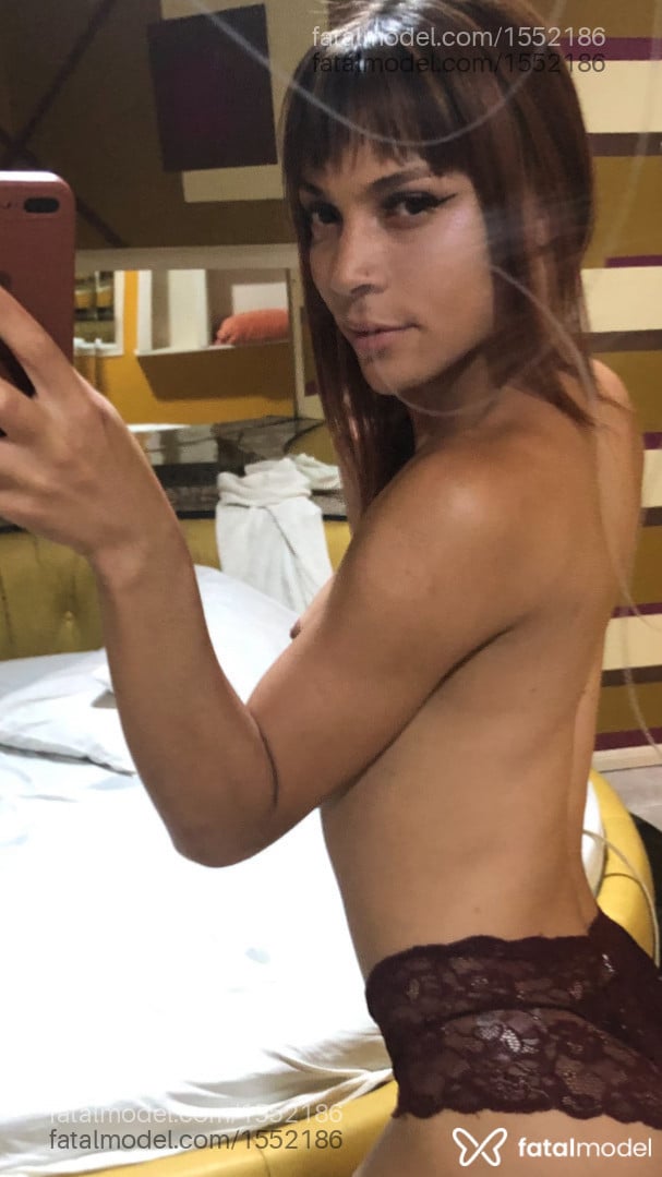 Acompanhante mulher trans ruiva (o) de olhos castanhos em Garopaba Acompanhante mulher trans ruiva (o) de olhos castanhos em Garopaba - Laila