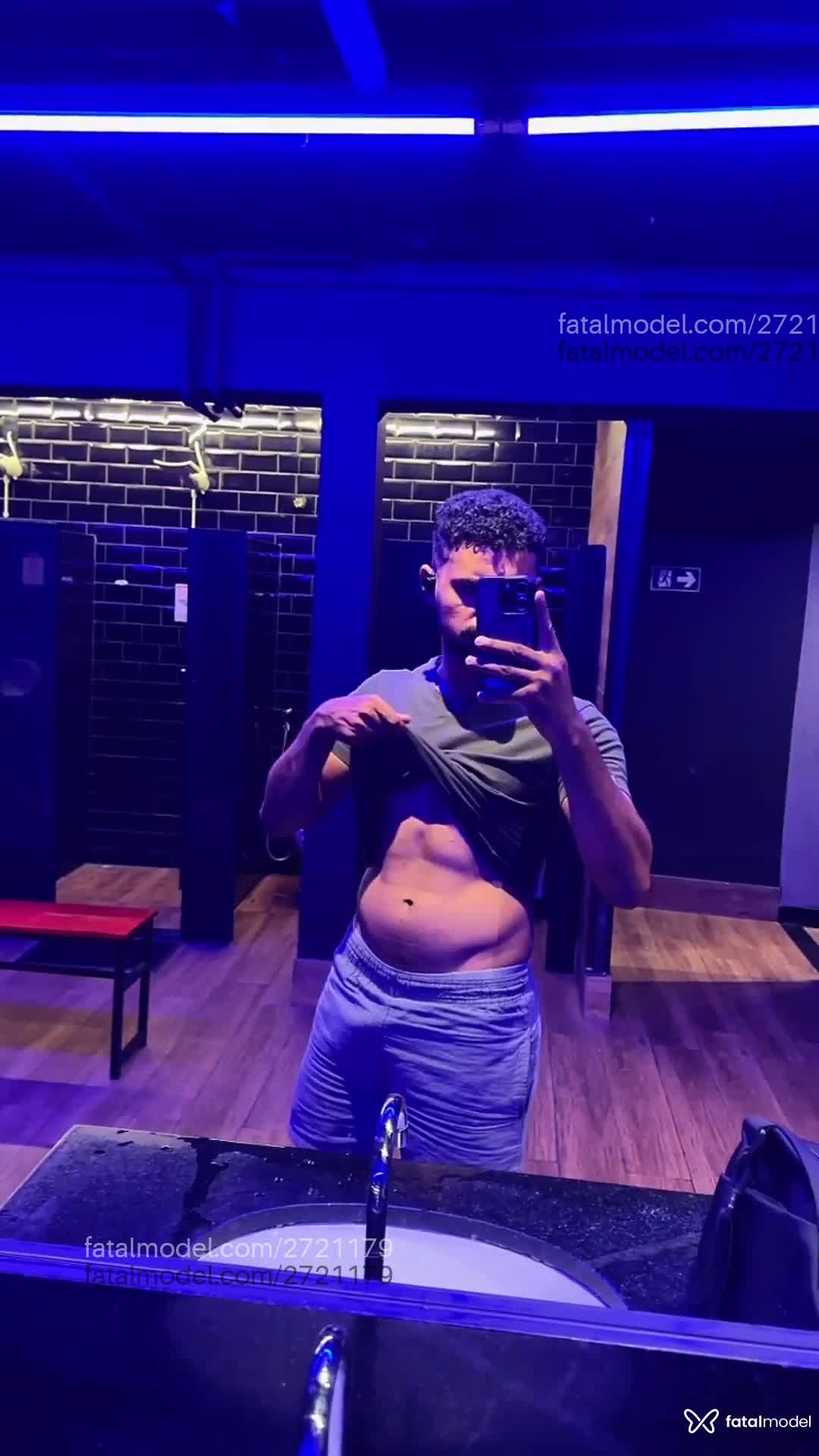 Acompanhante homem morena (o) de olhos pretos em Goiânia - Pablo