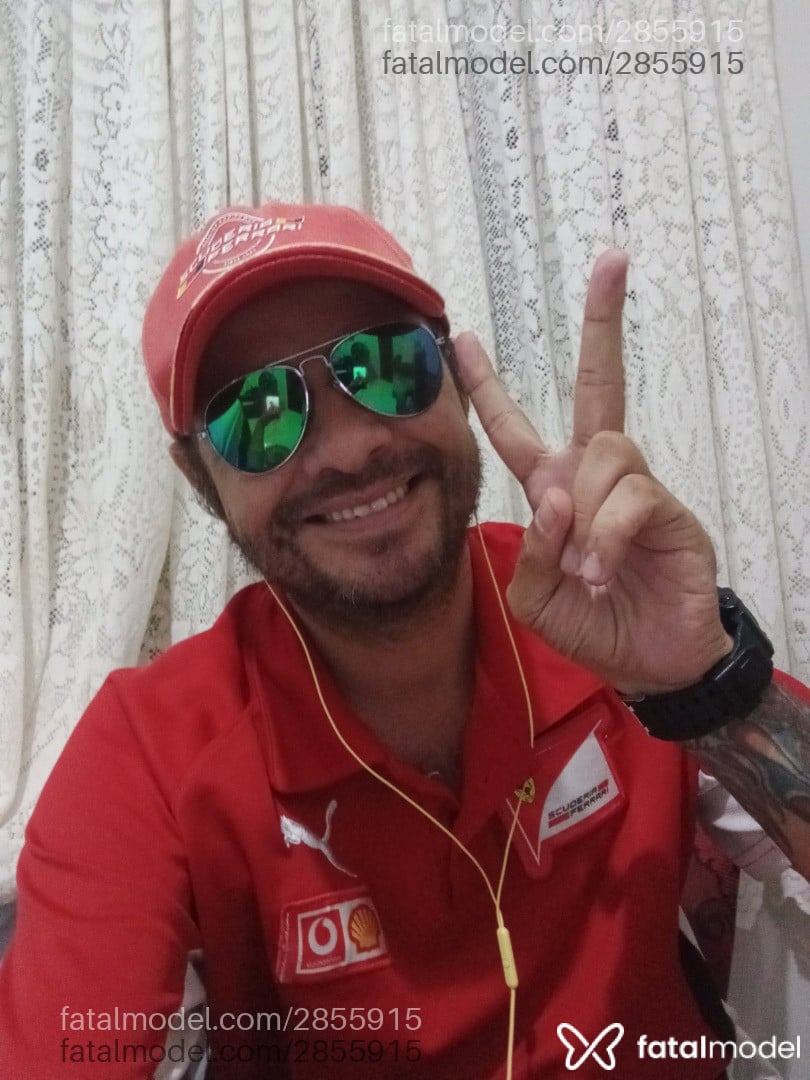 Acompanhante homem sem cabelo de olhos verdes - Shevchenko Acompanhante homem sem cabelo de olhos verdes - Shevchenko
