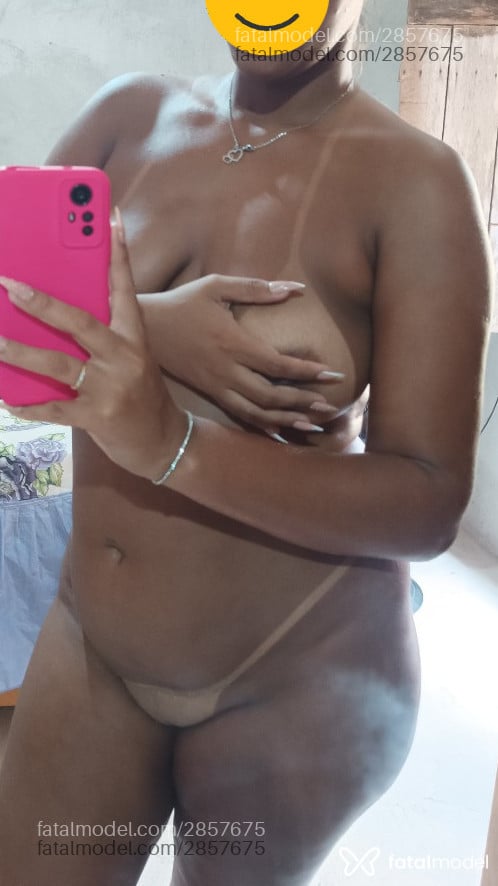 Acompanhante mulher morena (o) de olhos pretos em Confresa - Anny Portilho