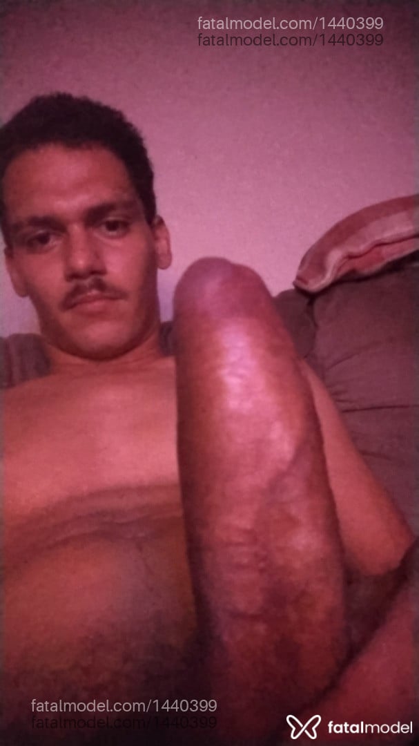 Acompanhante homem morena (o) de olhos castanhos em São Carlos Acompanhante homem morena (o) de olhos castanhos em São Carlos - Henrique