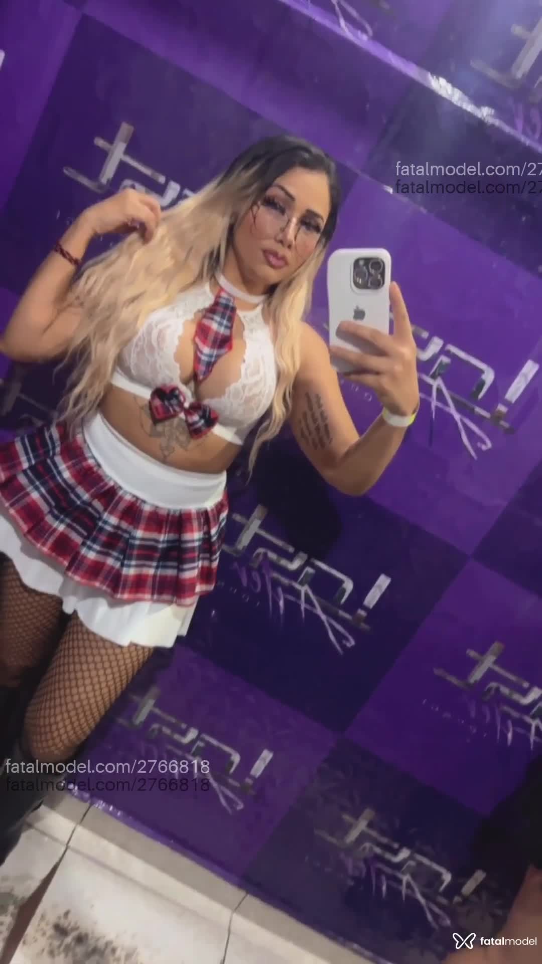 Acompanhante mulher loira (o) de olhos azuis em São Paulo - Loryt