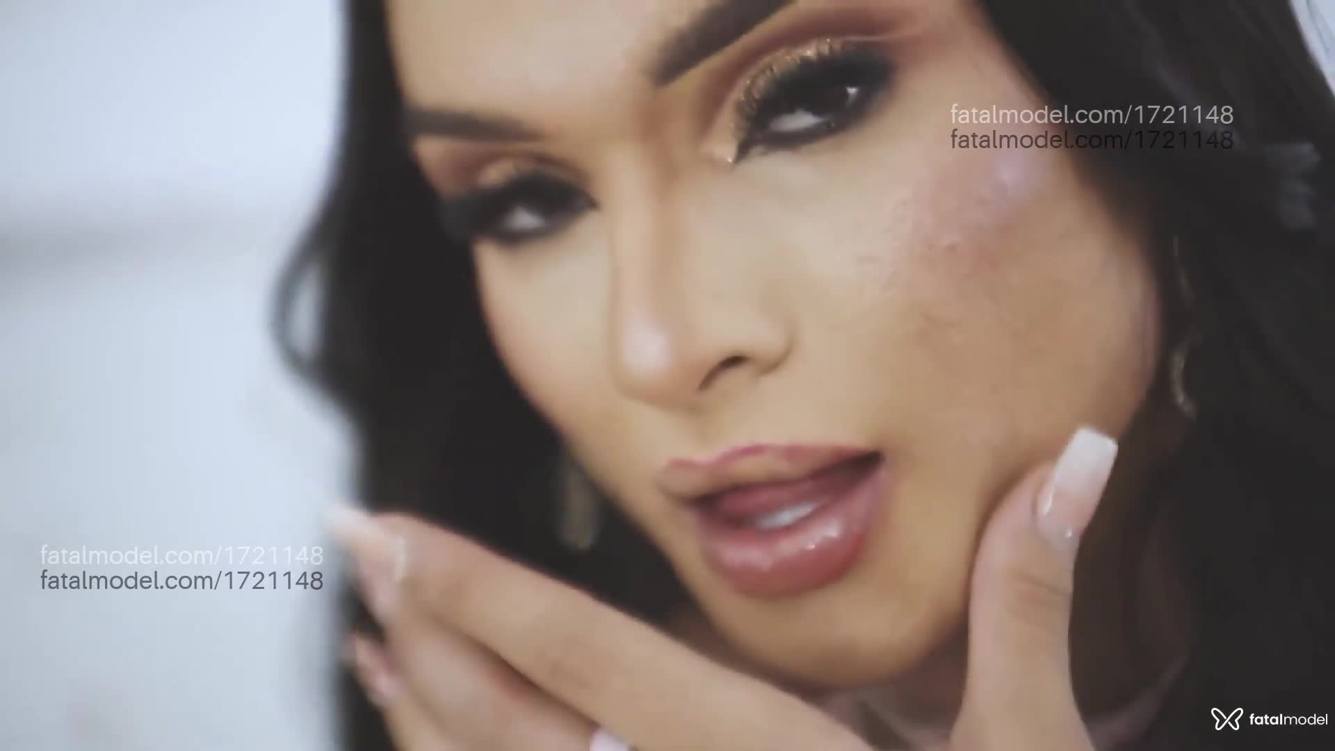Acompanhante mulher trans morena (o) de olhos castanhos - Laurafioravanti Acompanhante mulher trans morena (o) de olhos castanhos - Laurafioravanti