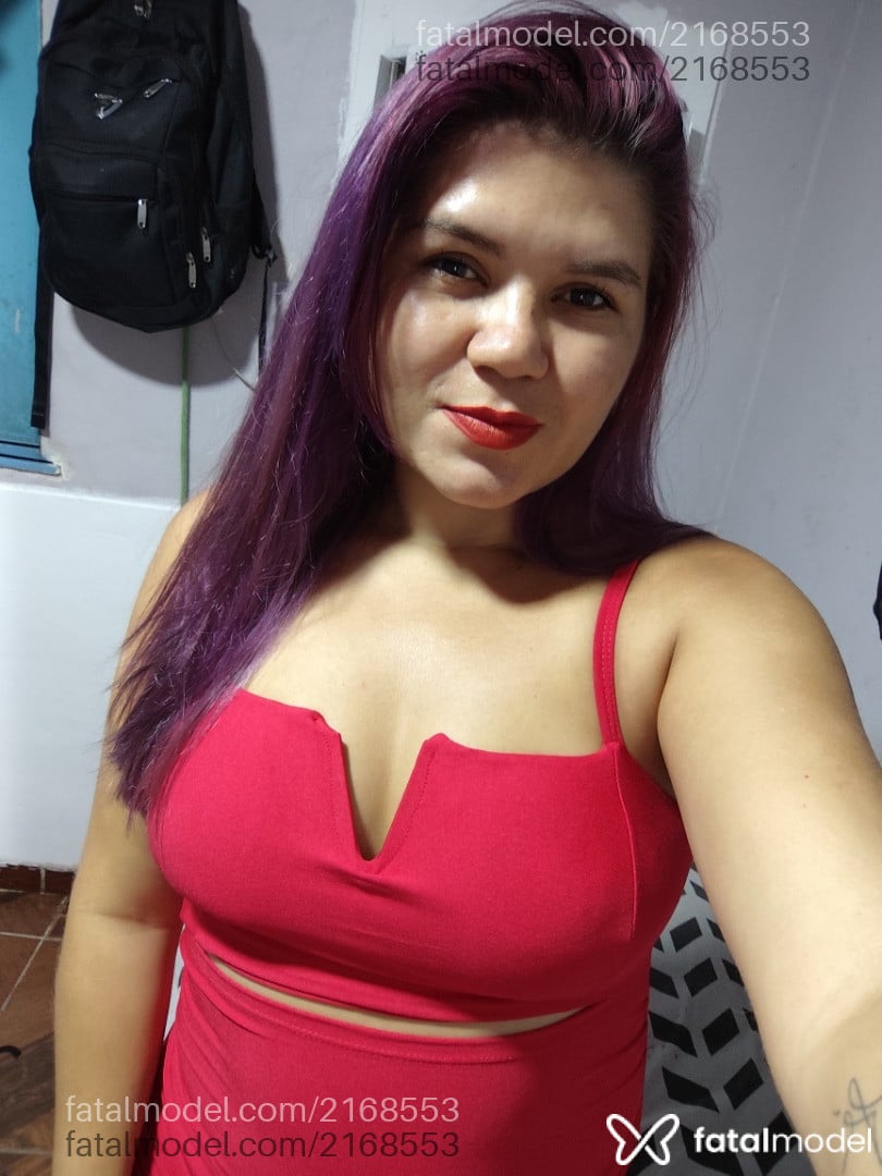Acompanhante mulher com cabelo colorido de olhos castanhos - Jhenny Sousa Acompanhante mulher com cabelo colorido de olhos castanhos - Jhenny Sousa