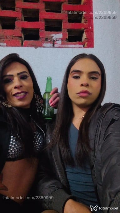 Acompanhante mulher trans com cabelo castanho de olhos castanhos em Caçapava - Vic