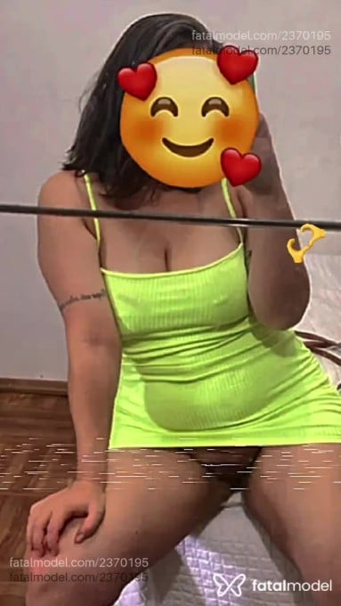 Acompanhante mulher com cabelo castanho de olhos mel em Sapiranga Acompanhante mulher com cabelo castanho de olhos mel em Sapiranga - Carla Martinelly