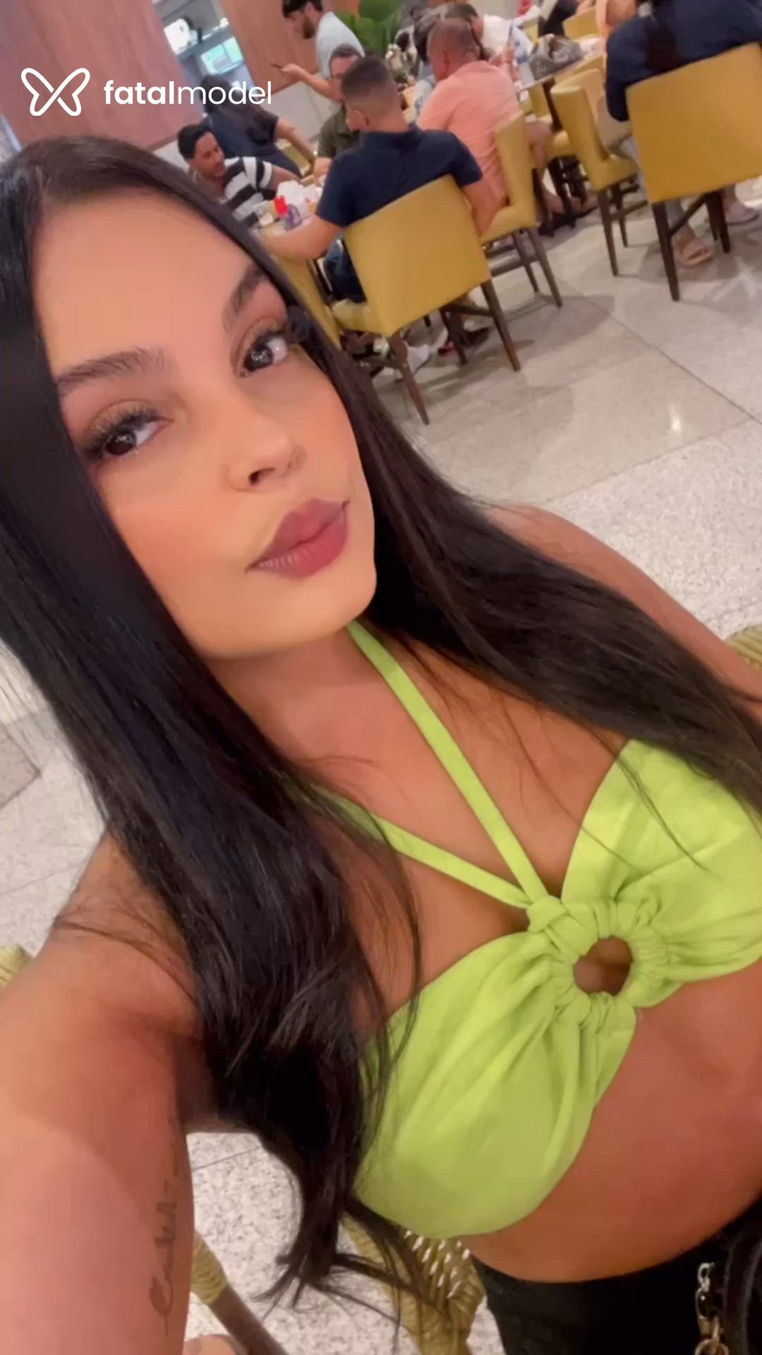 Acompanhante mulher morena (o) de olhos mel em Teresina Acompanhante mulher morena (o) de olhos mel em Teresina - Loren Silva