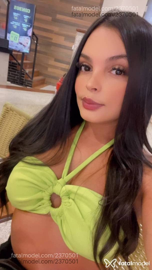 Acompanhante mulher morena (o) de olhos mel - Loren Silva