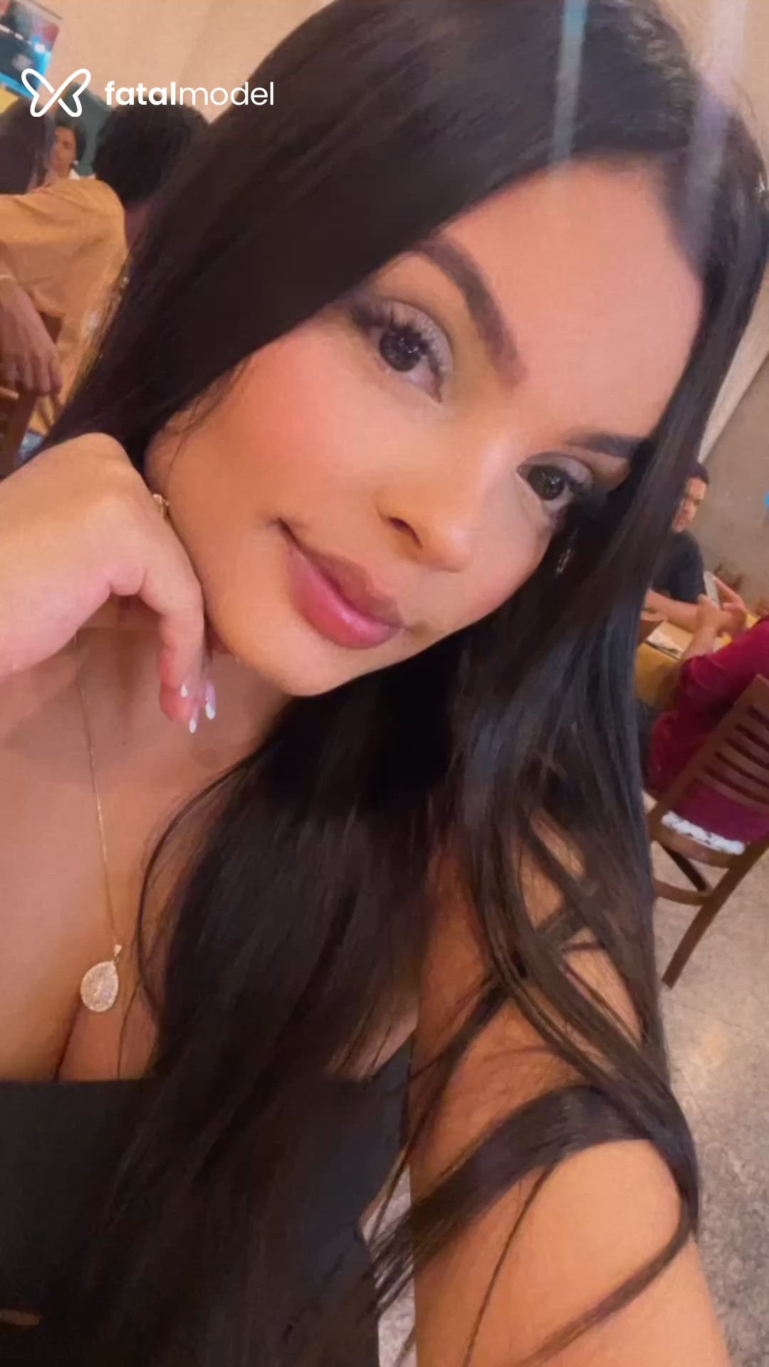 Acompanhante mulher morena (o) de olhos mel - Loren Silva