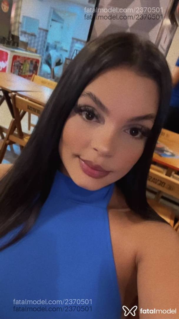 Acompanhante mulher morena (o) de olhos mel - Loren Silva